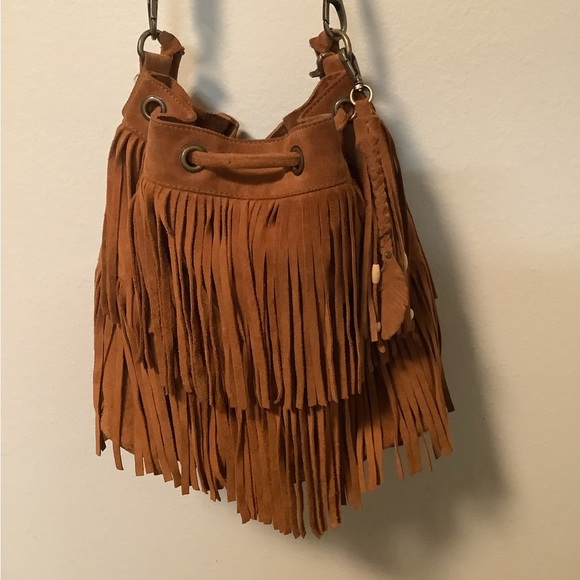 FRYE AND CO. Handbags - Frye and Co. Phoebe fringed leather suede boho bucket drawstring western bag